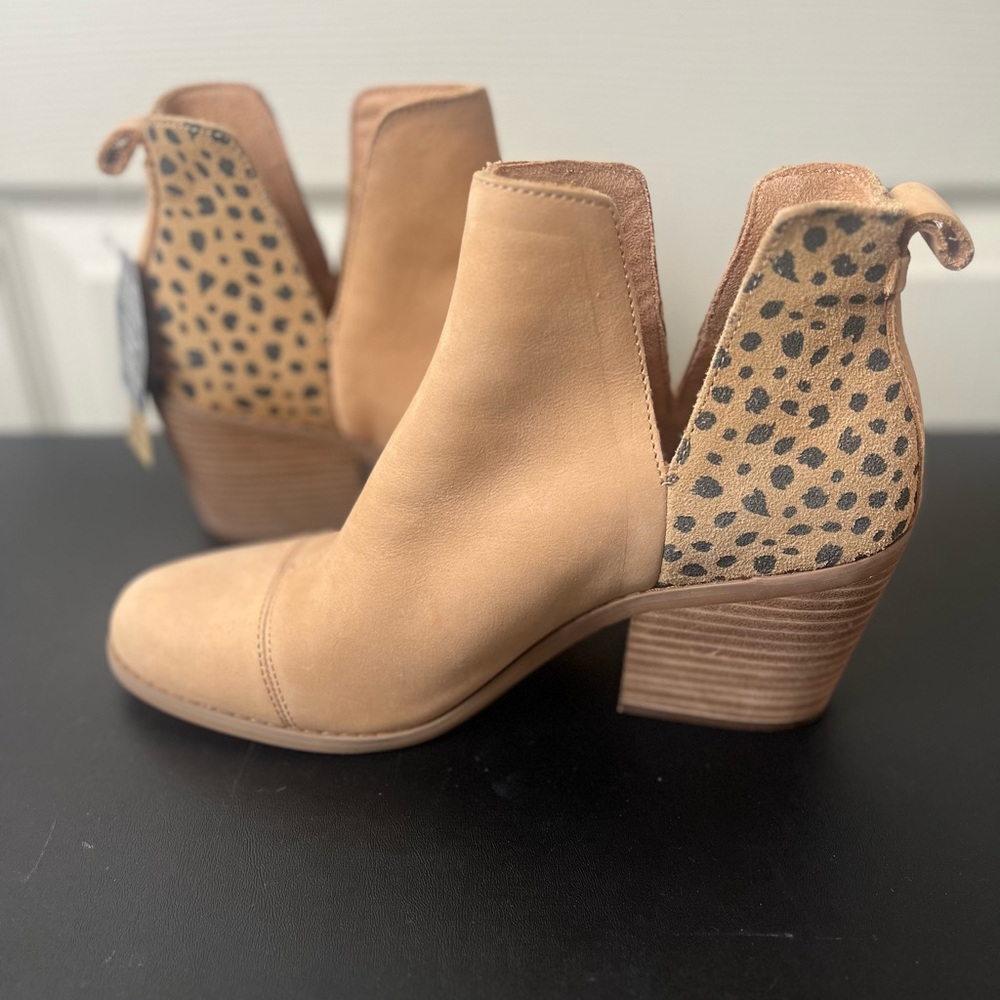 Toms Tan Leather Ankle Boots with Leopard Print Heel